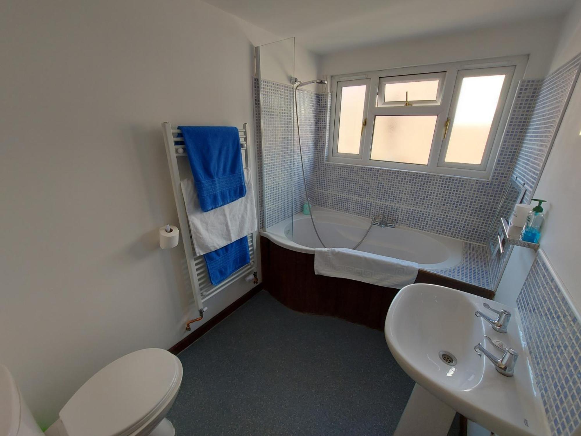 Chezzas Homestay Poole Eksteriør bilde